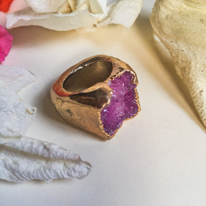 Inel cu piatra naturala semipretioase cuart druza vopsita roz